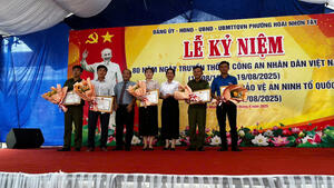 Lễ kỷ niệm 80 năm Ngày truyền thống Công an nhân dân Việt Nam (19/8/1945 - 19/8/2025) tại phường Hoài Nhơn Tây