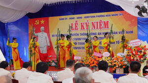 Lễ kỷ niệm 80 năm Ngày truyền thống Công an nhân dân Việt Nam (19/8/1945 - 19/8/2025) tại phường Hoài Nhơn Tây
